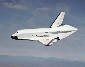 L'Enterprise al suo secondo test d'atterraggio, il 13 settembre 1977 (credit: NASA photo-ID ECN-8611. Pubblico Dominio)